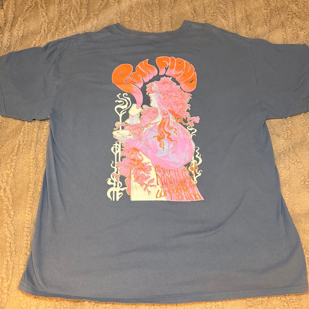 Pink Floyd Vintage Style Concert Graphic Tee Pink XL
